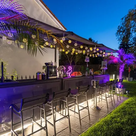 Апартаменты Tropicana Berlin Potsdam