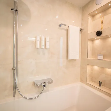 Tropicana Berlin Potsdam Апартаменты *