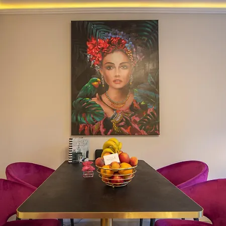 Tropicana Berlin Potsdam * تلتو